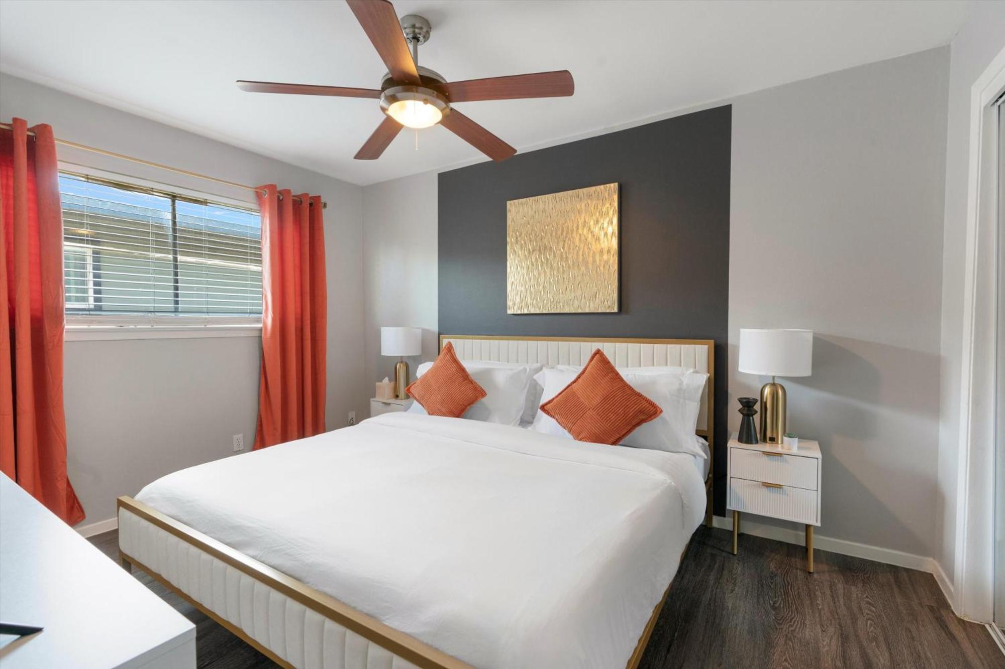 Mins 2 Downtown - King Bed - Private Stays Austin Exterior photo
