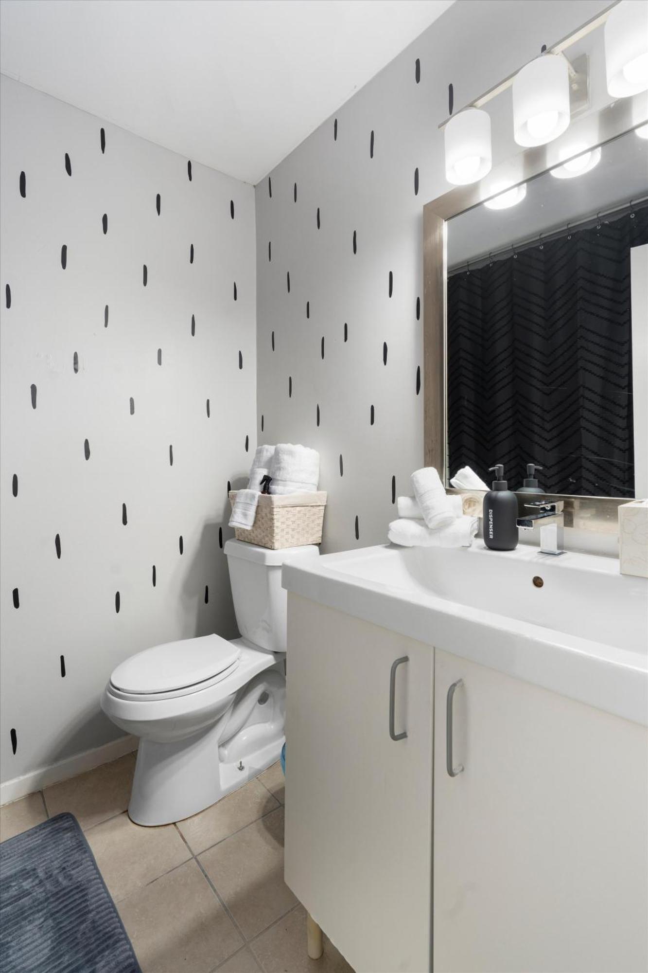Mins 2 Downtown - King Bed - Private Stays Austin Exterior photo